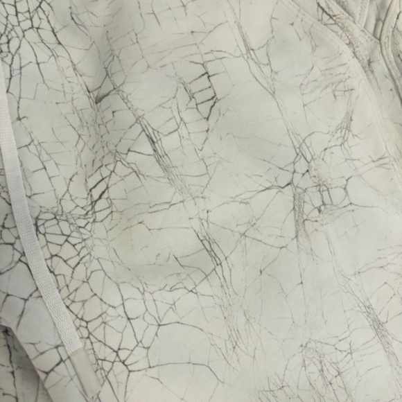 Lululemon Warm Down Jogger *7/8 Length Thread Dye White Black SZ 12 Large - Picture 7 of 10